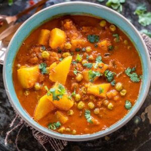 Aloo Matar Sabji – A Simple, Comforting Indian Curry Everyone Loves